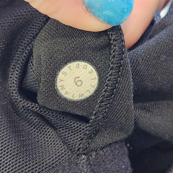 Lululemon Power Pose Tank Top Size 6 Heathered Black W1AMYS Yoga Workout Pilates - Picture 6 of 8